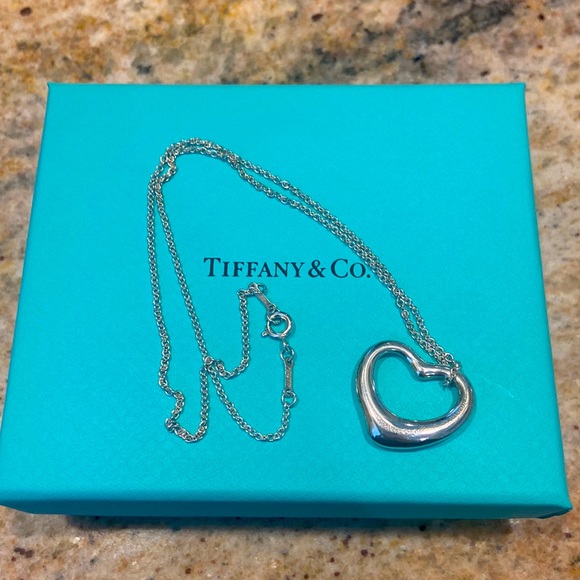 Tiffany & Co Elsa Peretti Open Heart Pendant. - Picture 4 of 6